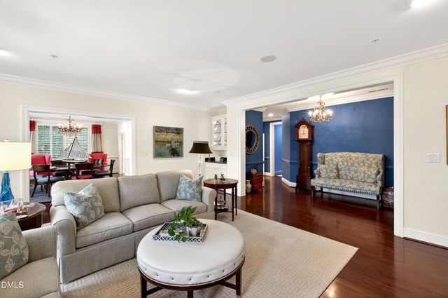 2801 Glenwood Gardens Lane 203, Raleigh, NC 27608