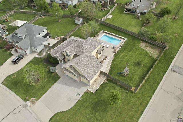 7323 SW Kings Forest RD, Topeka, KS 66610