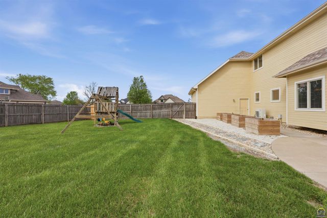 7323 SW Kings Forest RD, Topeka, KS 66610