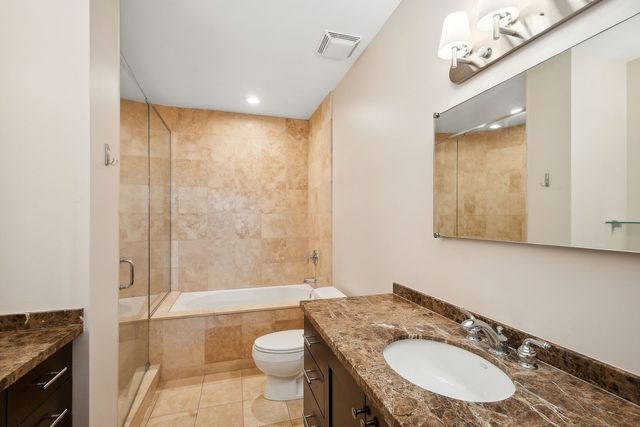 70 E 18th Street 4E, Chicago, IL 60616