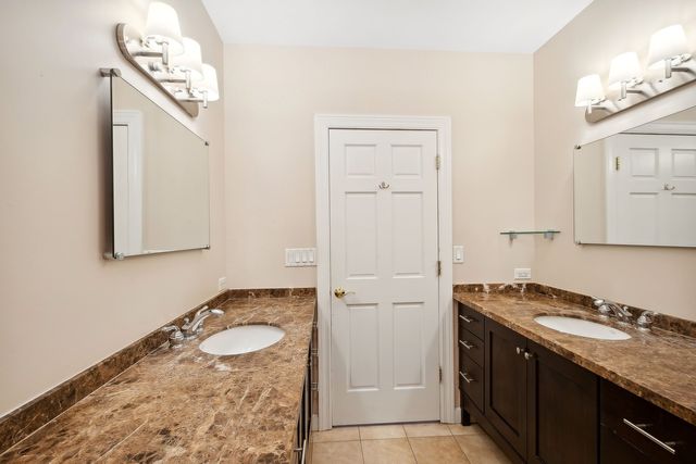 70 E 18th Street 4E, Chicago, IL 60616