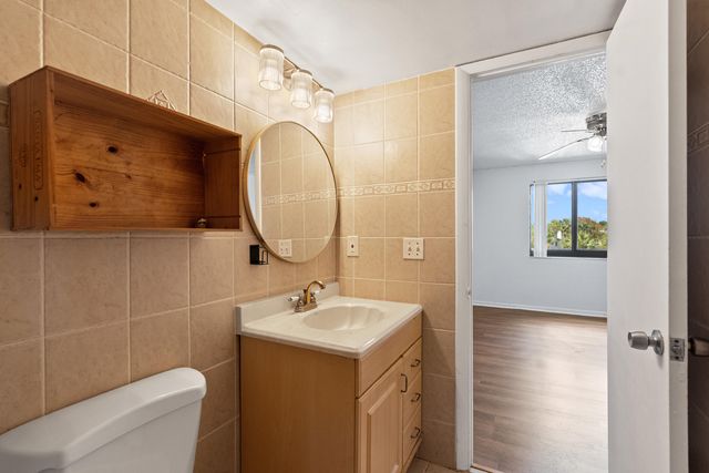 3700 N PINE ISLAND Road 310, Sunrise, FL 33351