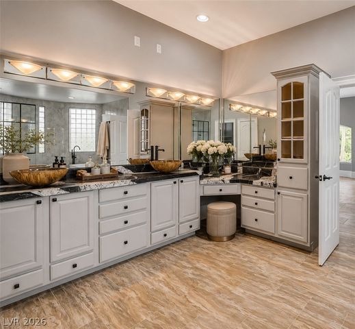 3465 Pama Lane, Las Vegas, NV 89120