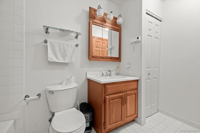 1465 E Putnam Avenue 532, Call Listing Agent, CT 06870