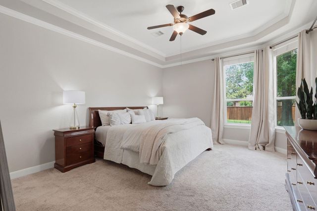 2 Indigo Bunting Place, The Woodlands, TX 77389