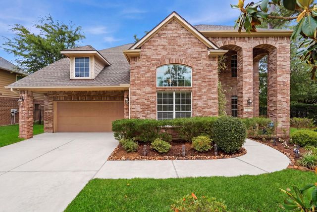 2 Indigo Bunting Place, The Woodlands, TX 77389