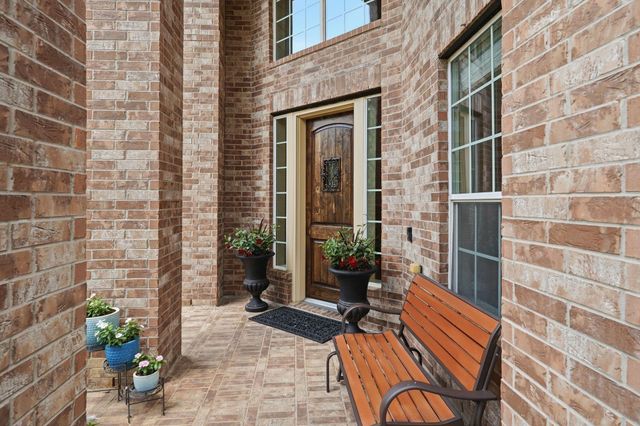 2 Indigo Bunting Place, The Woodlands, TX 77389