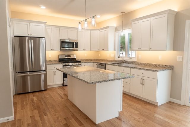 1 Thomas Circle 1, West Bridgewater, MA 02379