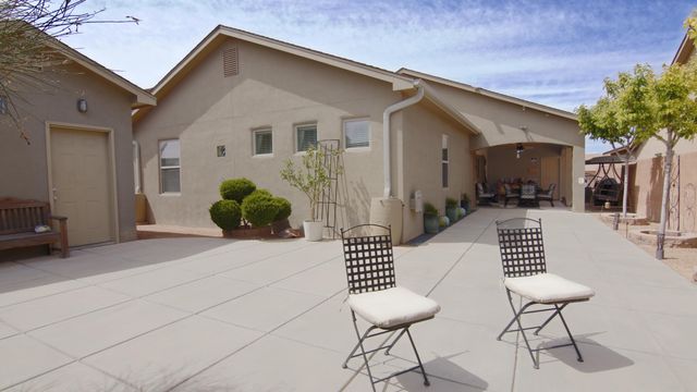 6534 Basket Weaver Avenue NW, Albuquerque, NM 87114