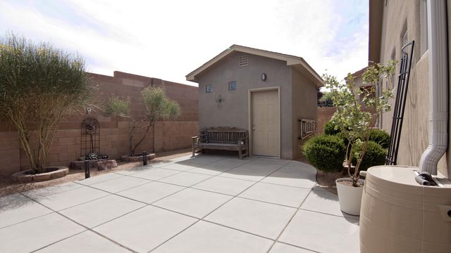 6534 Basket Weaver Avenue NW, Albuquerque, NM 87114