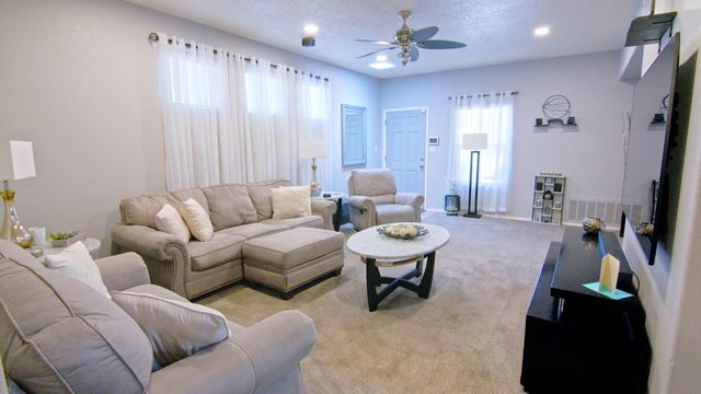 6534 Basket Weaver Avenue NW, Albuquerque, NM 87114