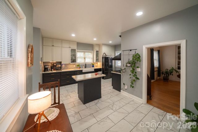 11 Kings Mountain Street, York, SC 29745
