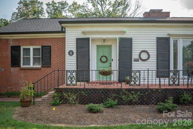 11 Kings Mountain Street, York, SC 29745