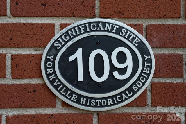 11 Kings Mountain Street, York, SC 29745