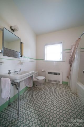 11 Kings Mountain Street, York, SC 29745