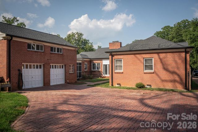 11 Kings Mountain Street, York, SC 29745