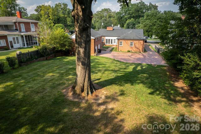 11 Kings Mountain Street, York, SC 29745