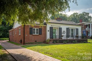 11 Kings Mountain Street, York, SC 29745