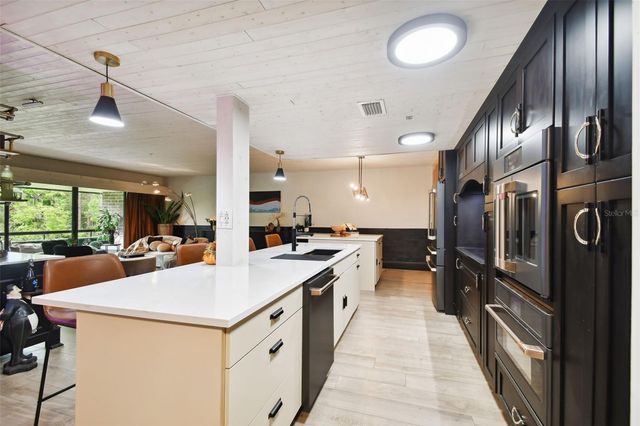 36750 US HIGHWAY 19 N 20305, Palm Harbor, FL 34684