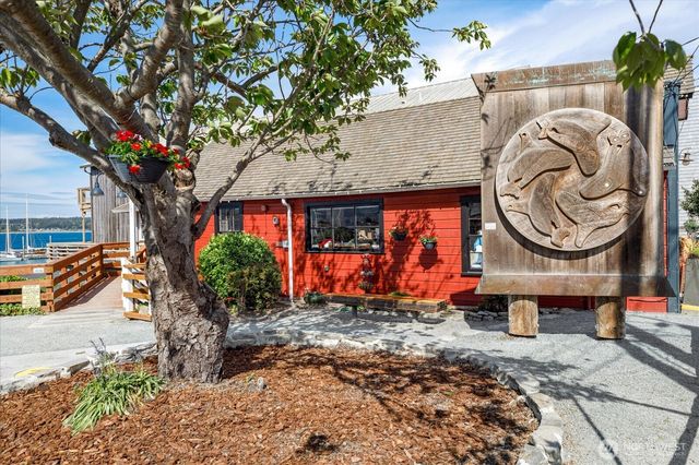 639 NE Otis Street, Coupeville, WA 98239