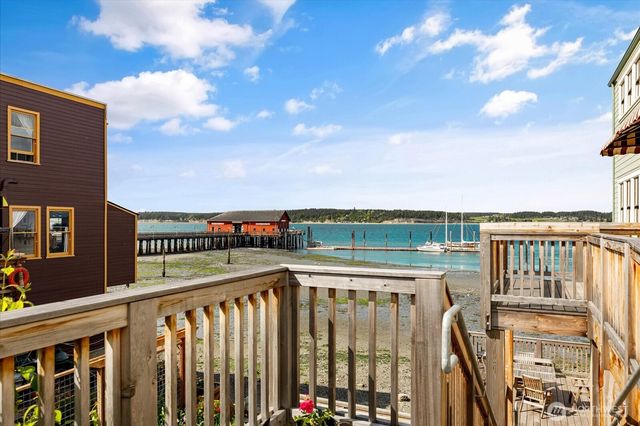 639 NE Otis Street, Coupeville, WA 98239
