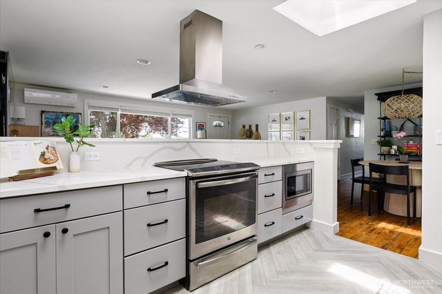 639 NE Otis Street, Coupeville, WA 98239
