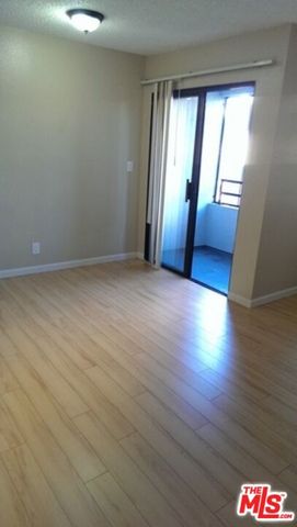 411 N Kenmore Avenue 8, Los Angeles, CA 90004