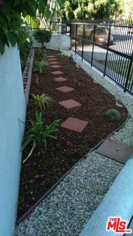 411 N Kenmore Avenue 8, Los Angeles, CA 90004