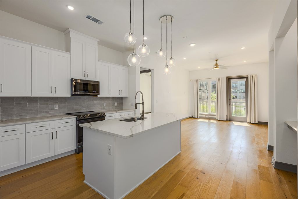 2700 Old Denton Road 1044, Carrollton, TX 75007