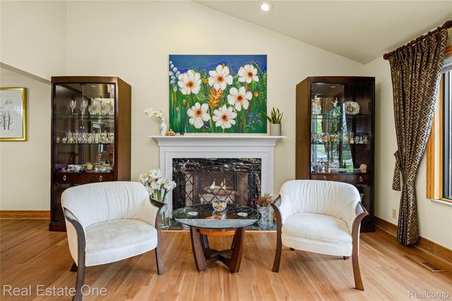 26336 Pillsbury Street, Farmington Hills, MI 48334