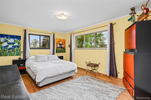 26336 Pillsbury Street, Farmington Hills, MI 48334