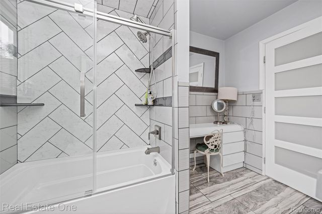26336 Pillsbury Street, Farmington Hills, MI 48334