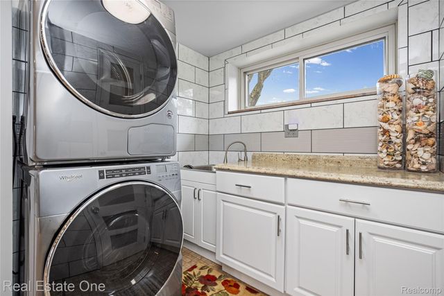 26336 Pillsbury Street, Farmington Hills, MI 48334