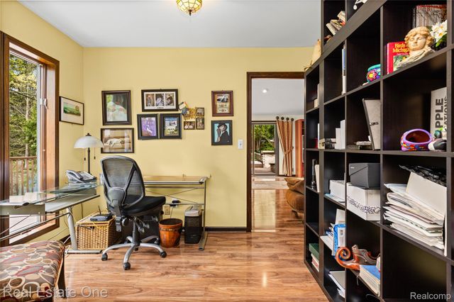 26336 Pillsbury Street, Farmington Hills, MI 48334
