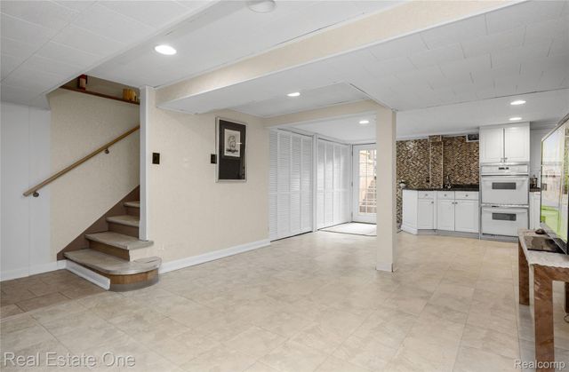 26336 Pillsbury Street, Farmington Hills, MI 48334
