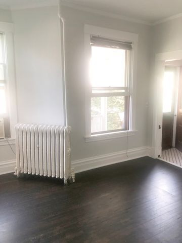 227 N MARION Street, Oak Park, IL 60302