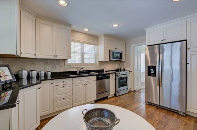 70 Sargent Avenue, Providence, RI 02906