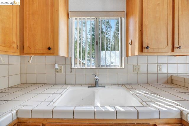 24127 Paipu Rd, Mi Wuk Village, CA 95346