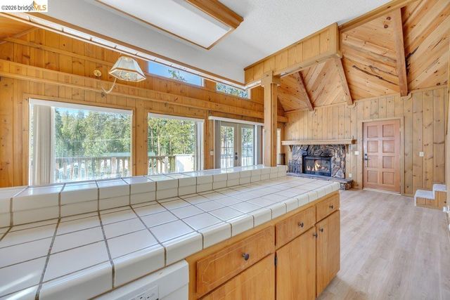 24127 Paipu Rd, Mi Wuk Village, CA 95346