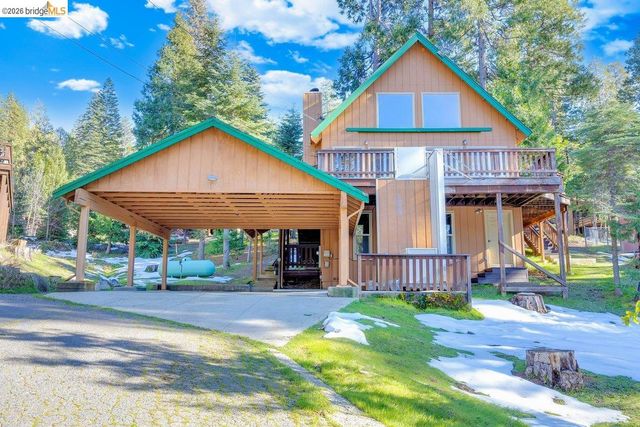 24127 Paipu Rd, Mi Wuk Village, CA 95346