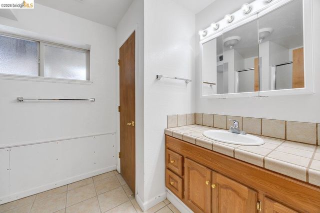 24127 Paipu Rd, Mi Wuk Village, CA 95346