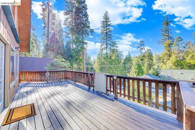 24127 Paipu Rd, Mi Wuk Village, CA 95346