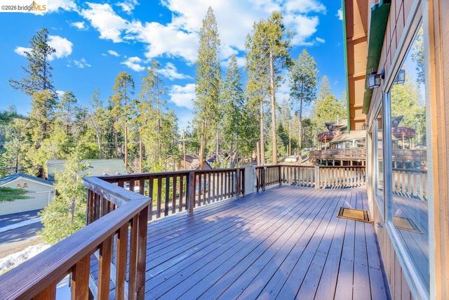 24127 Paipu Rd, Mi Wuk Village, CA 95346