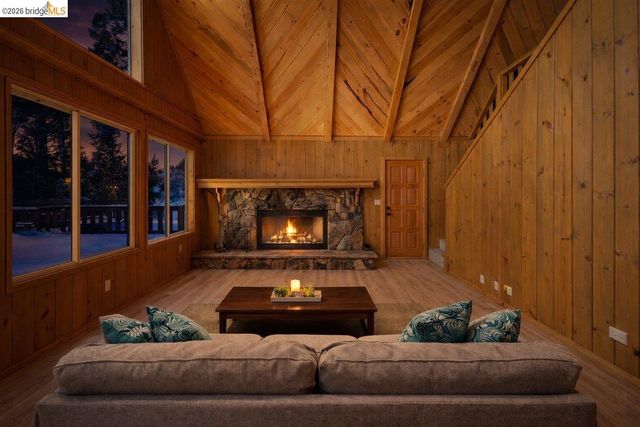 24127 Paipu Rd, Mi Wuk Village, CA 95346