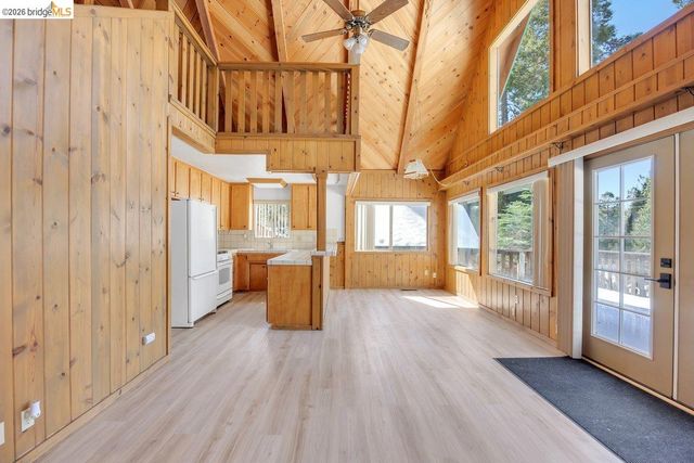 24127 Paipu Rd, Mi Wuk Village, CA 95346