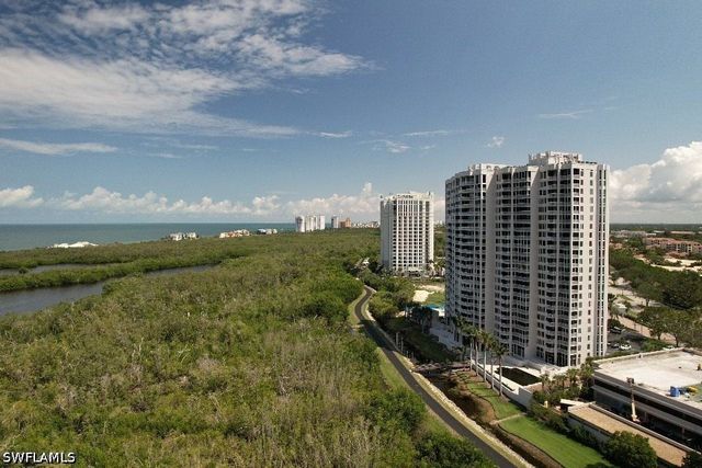 7686 Pebble Creek CIR 301, Naples, FL 34108