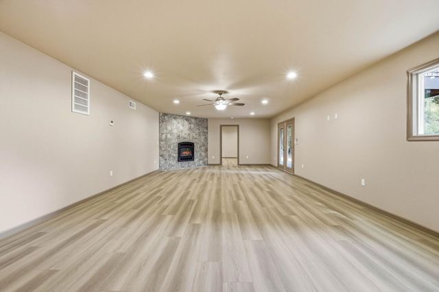 3245 Ray Cir, Auburn, CA 95602