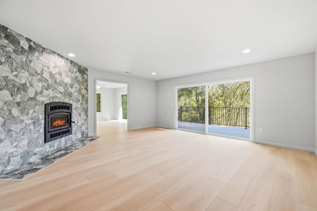 3245 Ray Cir, Auburn, CA 95602