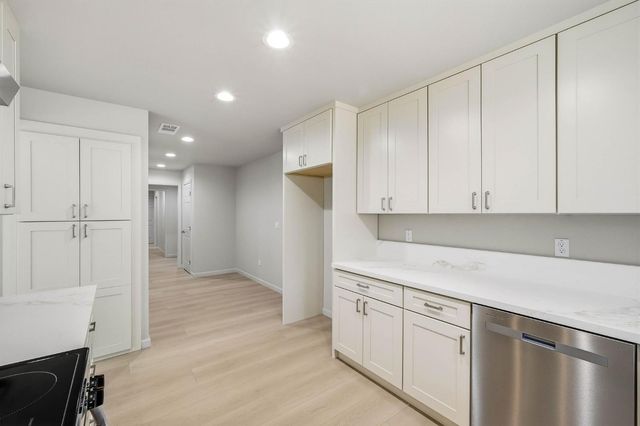 3245 Ray Cir, Auburn, CA 95602