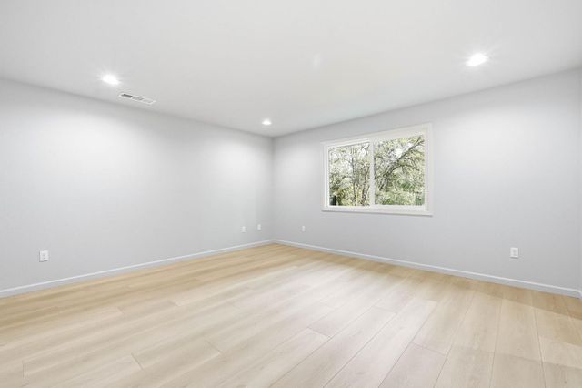 3245 Ray Cir, Auburn, CA 95602